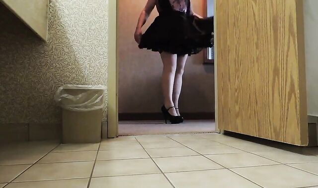 Sissy Ray's Purple Corset & Black Skirt