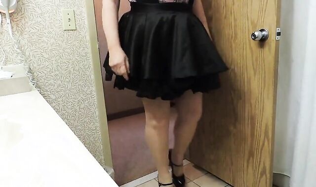 Sissy Ray's Purple Corset & Black Skirt