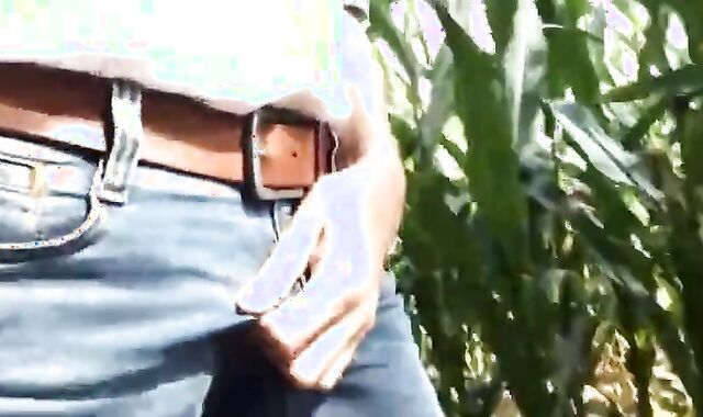 Summer Sun, Outdoor Fun: Wank & Piss