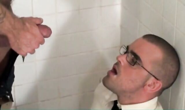 Twink Facial and Piss Shower