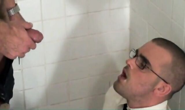 Twink Facial and Piss Shower