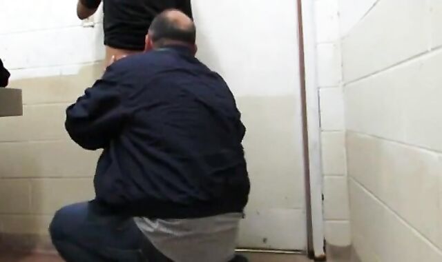 Amateur Man Enjoys Ass Licking