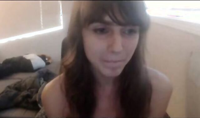 Femboy Alice Cums Hard on Webcam