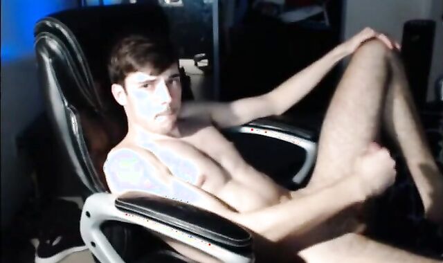 Amateur Twink Masturbates on Webcam 2