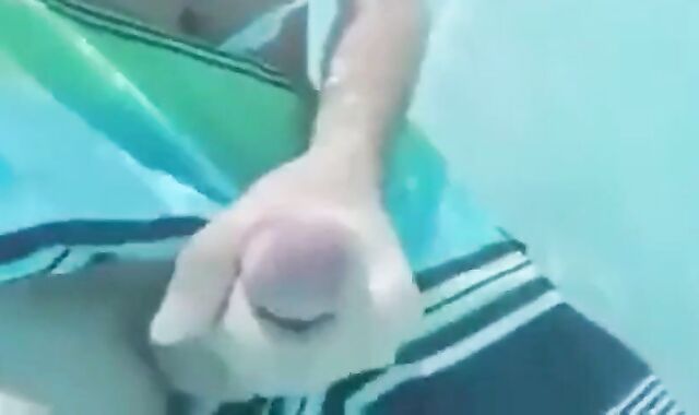 Underwater Jerk-Off Session Outdoors - Amateur Style