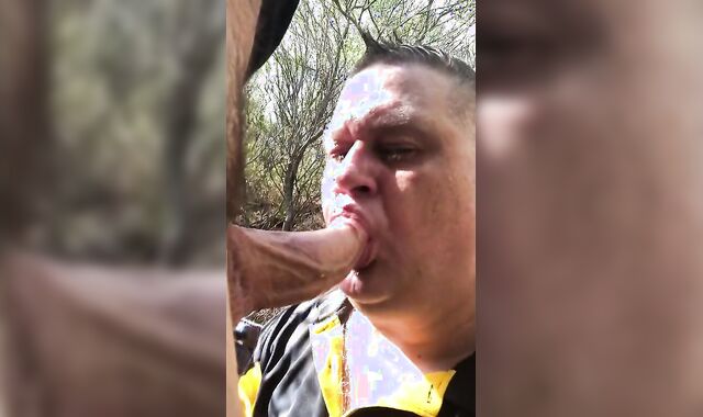 Muscled Hunks Outdoor Face Fuck