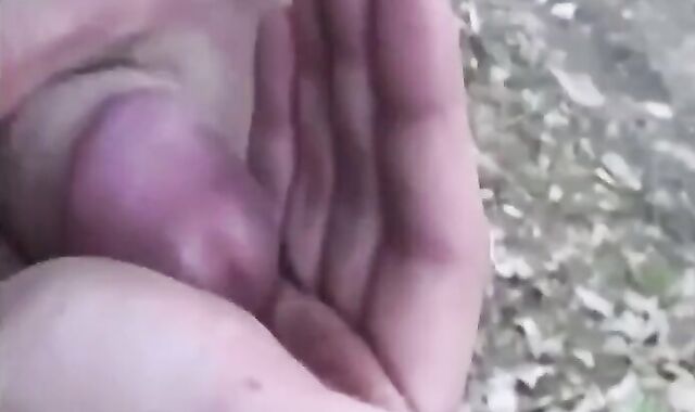 Twink Masturbates on Webcam