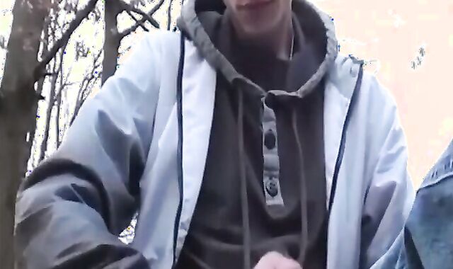 Twink Masturbates on Webcam