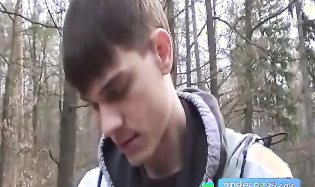 Twink Masturbates on Webcam