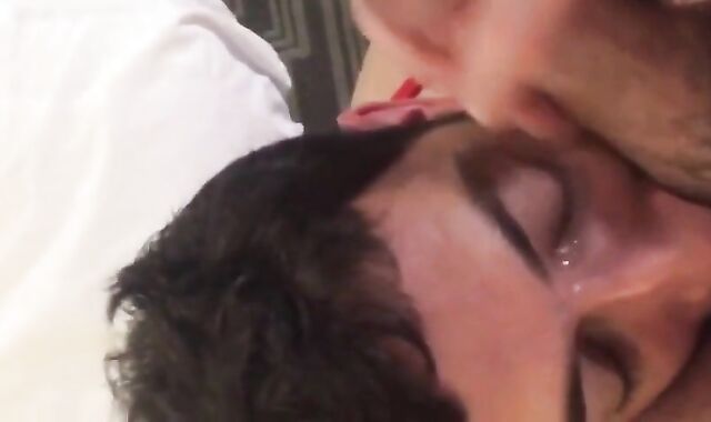 Daddy Feeds His Load to Hungry Twink Cumslut