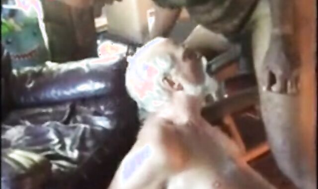 Mature Gay Blowjob and Cum Eating - Amateur Daddy Video