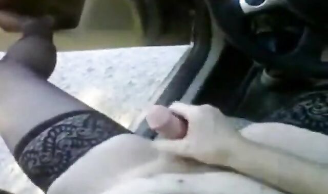 Crossdresser bear jerking off outdoors in nylons