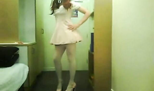 Sissy Twink Amateur Crossdresser Fun