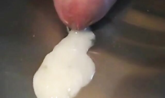 Uncut Foreskin Close-up: Jerk-off and Cum