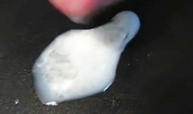 Uncut Foreskin Close-up: Jerk-off and Cum