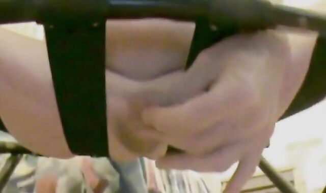 Amateur Handjobs: Daddies and Bears