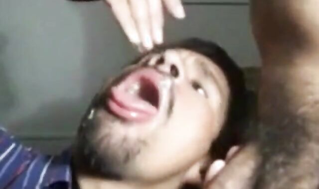 Amateur Man Gets a Nice Load