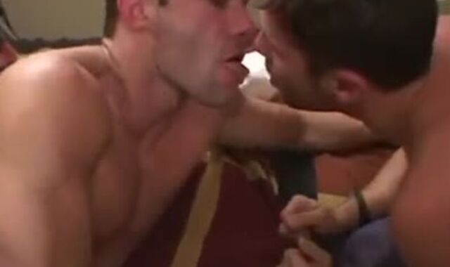 Supah messy no condom homosexual fuck-fest - GayTV