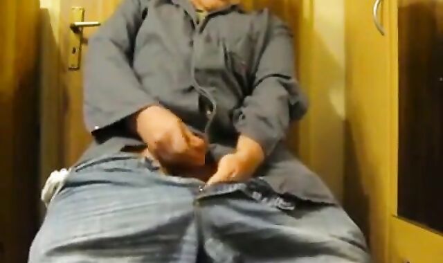 Fat Amateur Daddy Strokes Small Cock