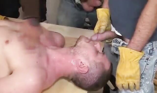 bare And raunchy : group-shag And rubber-free-for-all