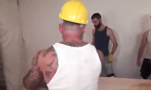 bare And raunchy : group-shag And rubber-free-for-all