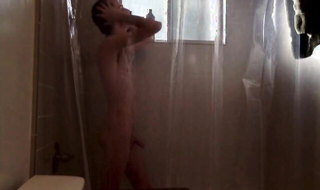 Skinny Twink Bareback in the Shower on Webcam