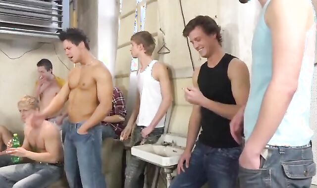 EC - German skank gang lot-hook-up (SauVage)