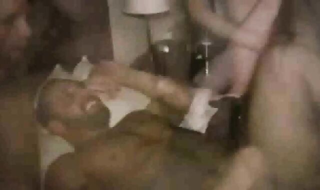 gang hook-up unwrapped Com trickle