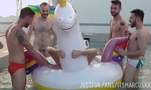 Marcus - ButtSpash 1