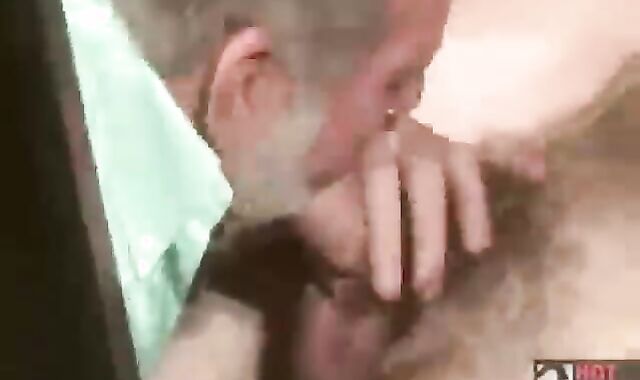 Real Bears Male absorbing & drilling shag-out