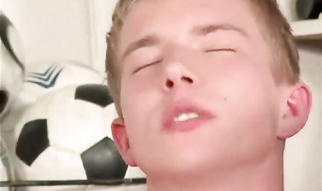 Lockeroom group-plumb-a-thon Completes With youthful guy Soaked In jizm