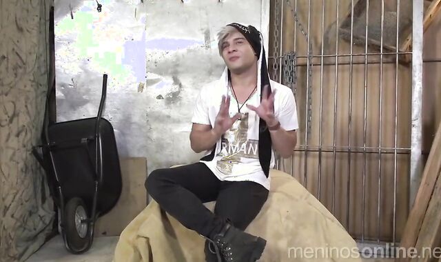 Fabio's rubber-free-for-all group-romp