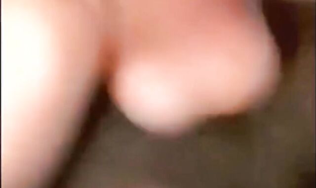 Pale White 10-Pounder pummels dark-hued faggot wazoo