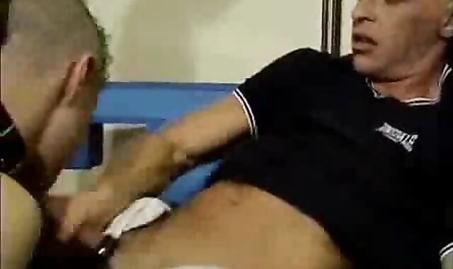 youthful Skinhead bunch-hump Initiation