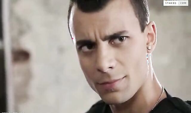 Police humps A gang Of twunks