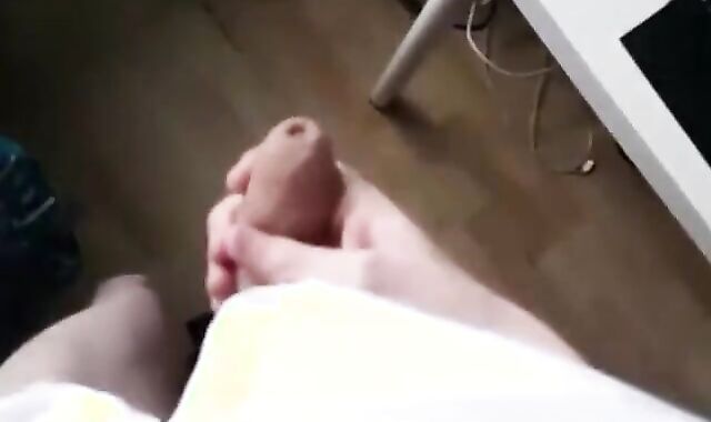 Uncut Cock Wank - So Geil Gewichst