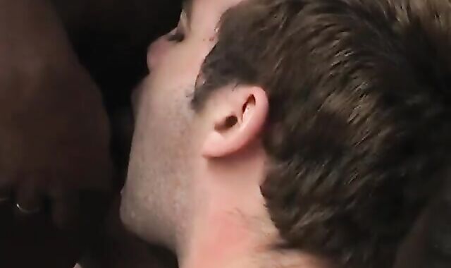 Three darksome boyz plowing out a white eighteen age teenager