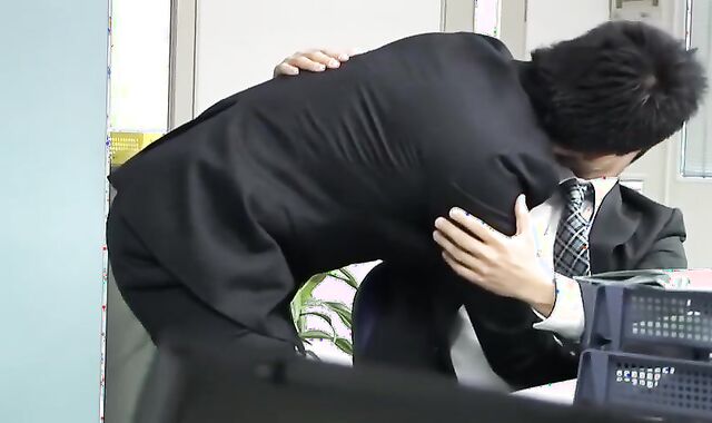 Hai Anh Trai Văn Phòng đụ Nhau