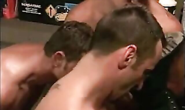 group-hook-up In The Garage