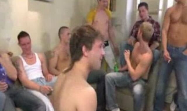 immaculatepleasure.tumblr.com - [group-penetrate] 12 meatpipes and just 1 backside