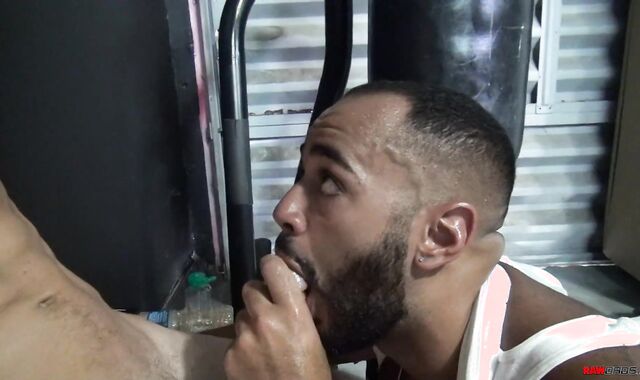 RawDads.com: Loud lovemaking along with Sean