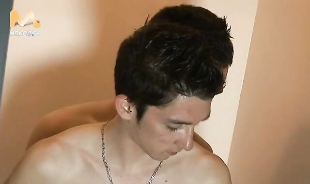 Chicos Calientes En El Centro Juvenil (total Pin)