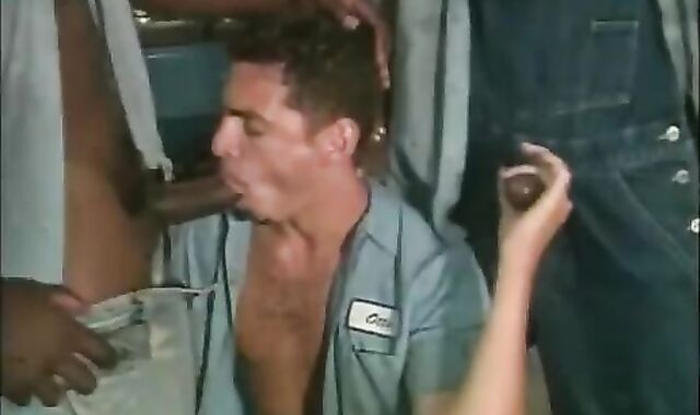 Well-luved Mechanics group group-penetrate