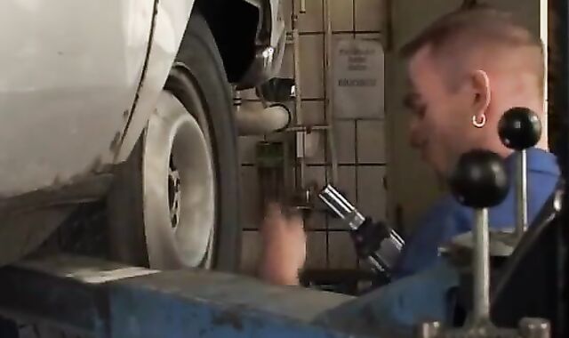 Oil Change Garage Fuckers Breeding With massive Instruments