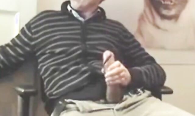 Grande Picha - Daddy's Big Cock Handjob