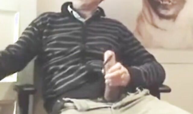 Grande Picha - Daddy's Big Cock Handjob