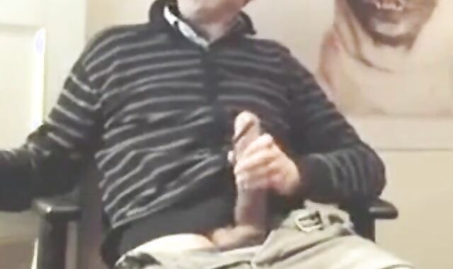 Grande Picha - Daddy's Big Cock Handjob