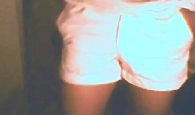 Sri Lankan Twink's Striptease on Cam