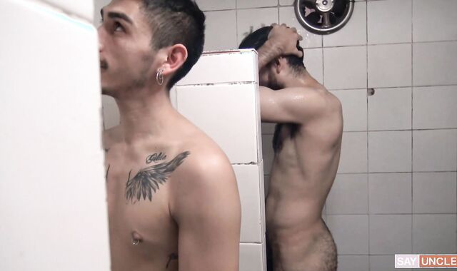 LatinLeche.com - Andy with Jason group-ravage