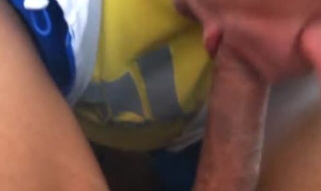 Un Ptit Mec De CitÃ© Pas Bavard Tente Sa PremiÃ¨re Baise Avec Un Mec Et Se DÃ©brouille PlutÃ´t Pas Mal.